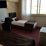 Port Hotel Gruissan