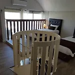 Port Hotel 3*