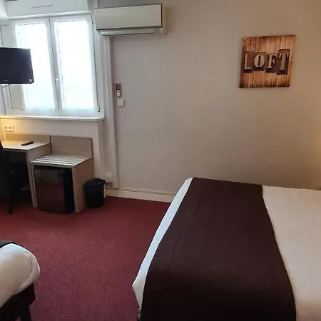 Port Hotel