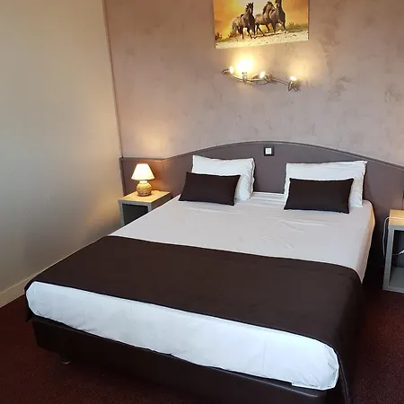 Port Hotel 3*