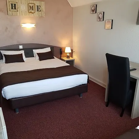 Port Hotel 3*