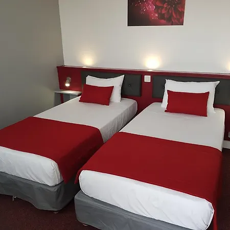 Port Hotel