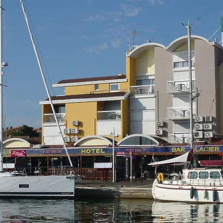 Port Hotel 3*