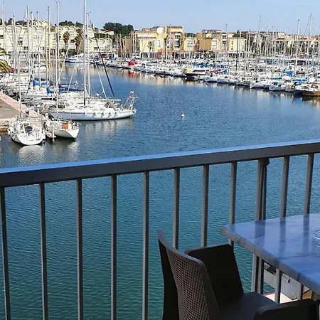 Port מלון