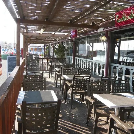 Port מלון גרואיסאן